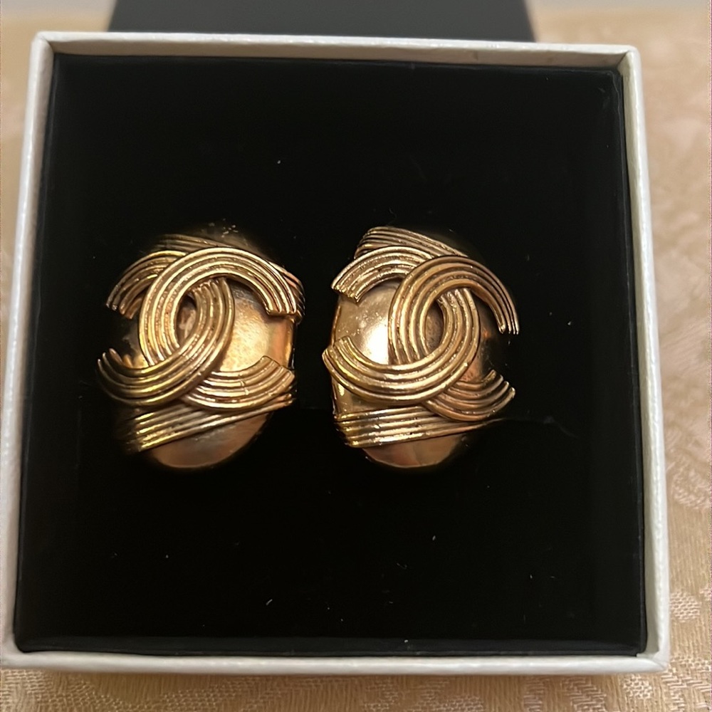 Vintage CHANNEL earrings